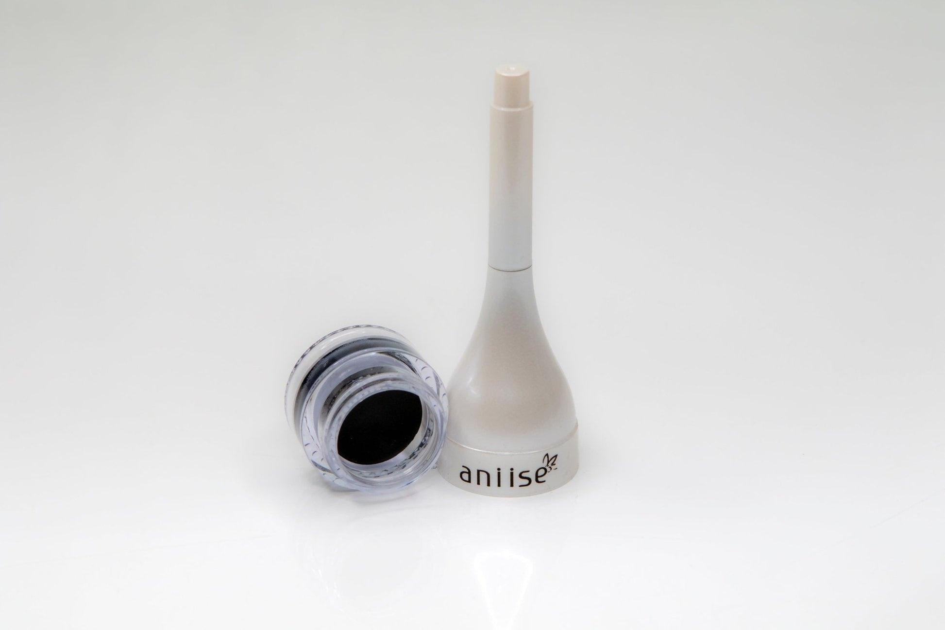Gel Eyeliner with Built-in Brush LuxuryLifeWay Online Store