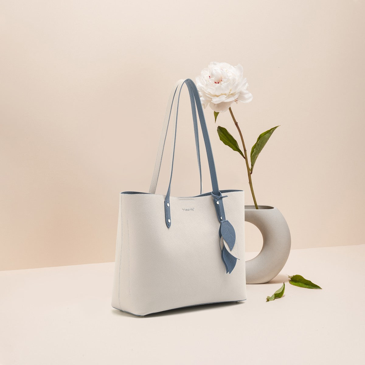 Fashion Women's Large Capacity Handbag CJD