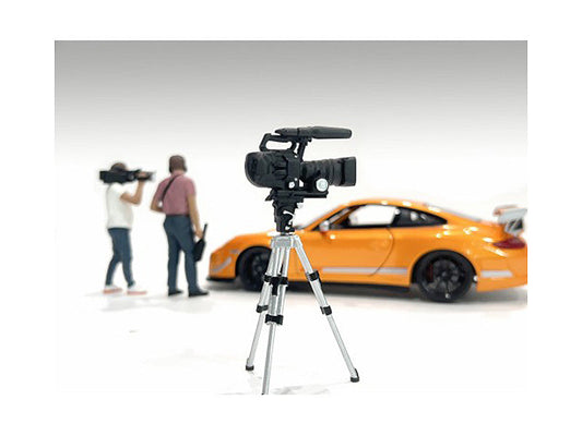 "On-Air" Figure 5 with Standing Camera for 1/24 Scale Models by American Diorama American Diorama