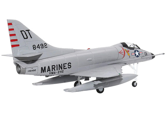 McDonnell Douglas A-4C Skyhawk Attack Aircraft "US Navy" 1/72 Diecast Model by Militaria Die Cast