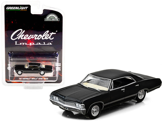 1967 Chevrolet Impala Sport Sedan Tuxedo Black "Hobby Exclusive" 1/64 Diecast Model Car by Greenlight-0