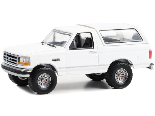 1993 Ford Bronco XLT Oxford White "Hobby Exclusive" Series 1/64 Diecast Model Car by Greenlight-0