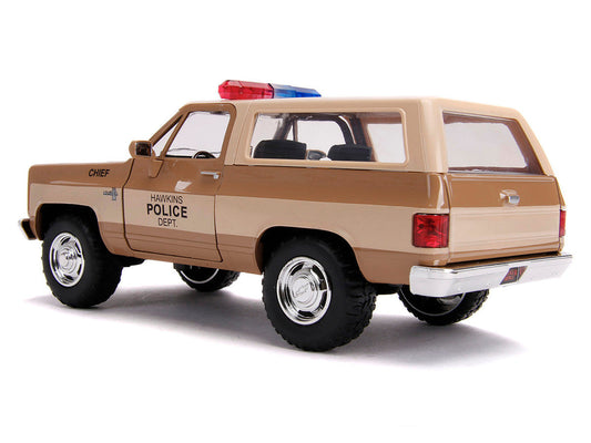 Hopper's Chevrolet Blazer with Police Badge "Hawkins Police Dept." "Stranger Things" (2016) TV Series 1/24 Diecast Model Car by Jada Jada