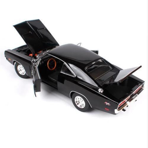1969 Dodge Charger R/T Black 1/18 Diecast Model Car by Maisto Maisto