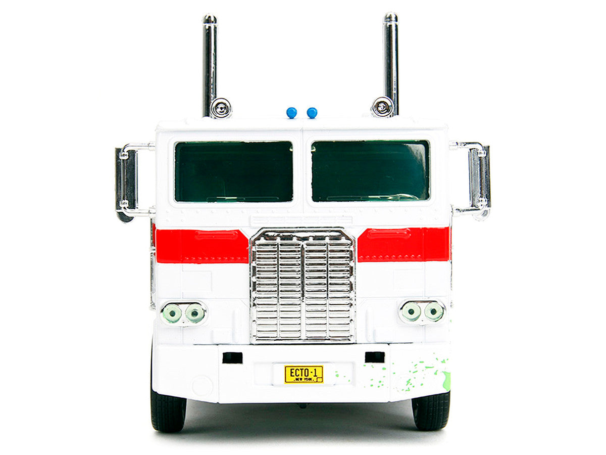 G1 Autobot Optimus Prime Truck White with Robot on Chassis from "Transformers" TV Series - "Ghostbusters" (1984) Movie Crossover "Hollywood Rides" Series 1/24 Diecast Model by Jada Jada