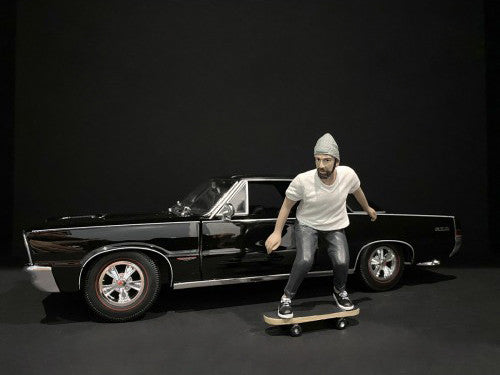 Skateboarders Figurines 4 piece Set for 1/24 Scale Models by American Diorama American Diorama