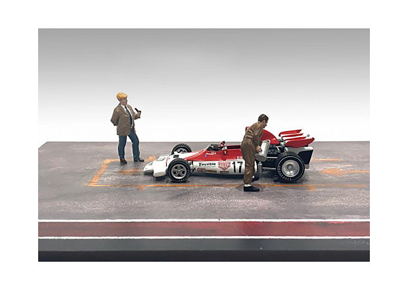 "Race Day" Two Diecast Figures Set 4 for 1/43 Scale Models by American Diorama American Diorama