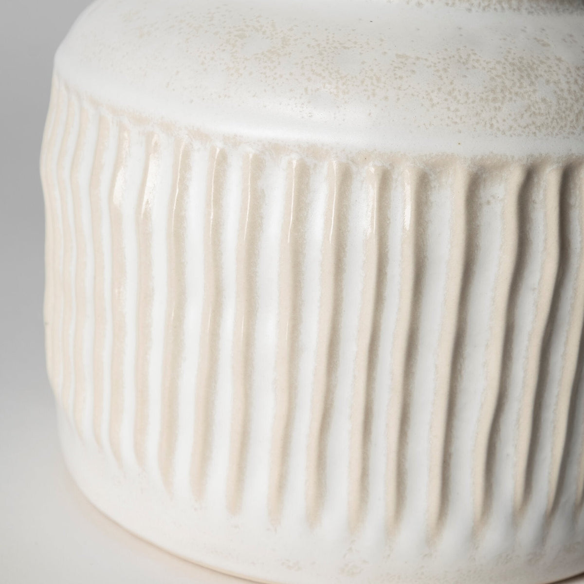 8" Whitewash Handled Textured Ceramic Vase W2B