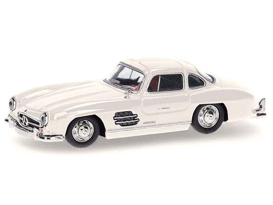 Mercedes-Benz 300 SL Gullwing White with Red Interior 1/87 (HO) Plastic Model Car by Promotex