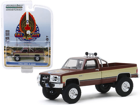1982 GMC K-2500 Pickup Truck Brown Metallic with Gold Stripes "Fall Guy Stuntman Association" "The Fall Guy" (1981-1986) TV Series "Hollywood Series" Release 26 1/64 Diecast Model Car by Greenlight-0