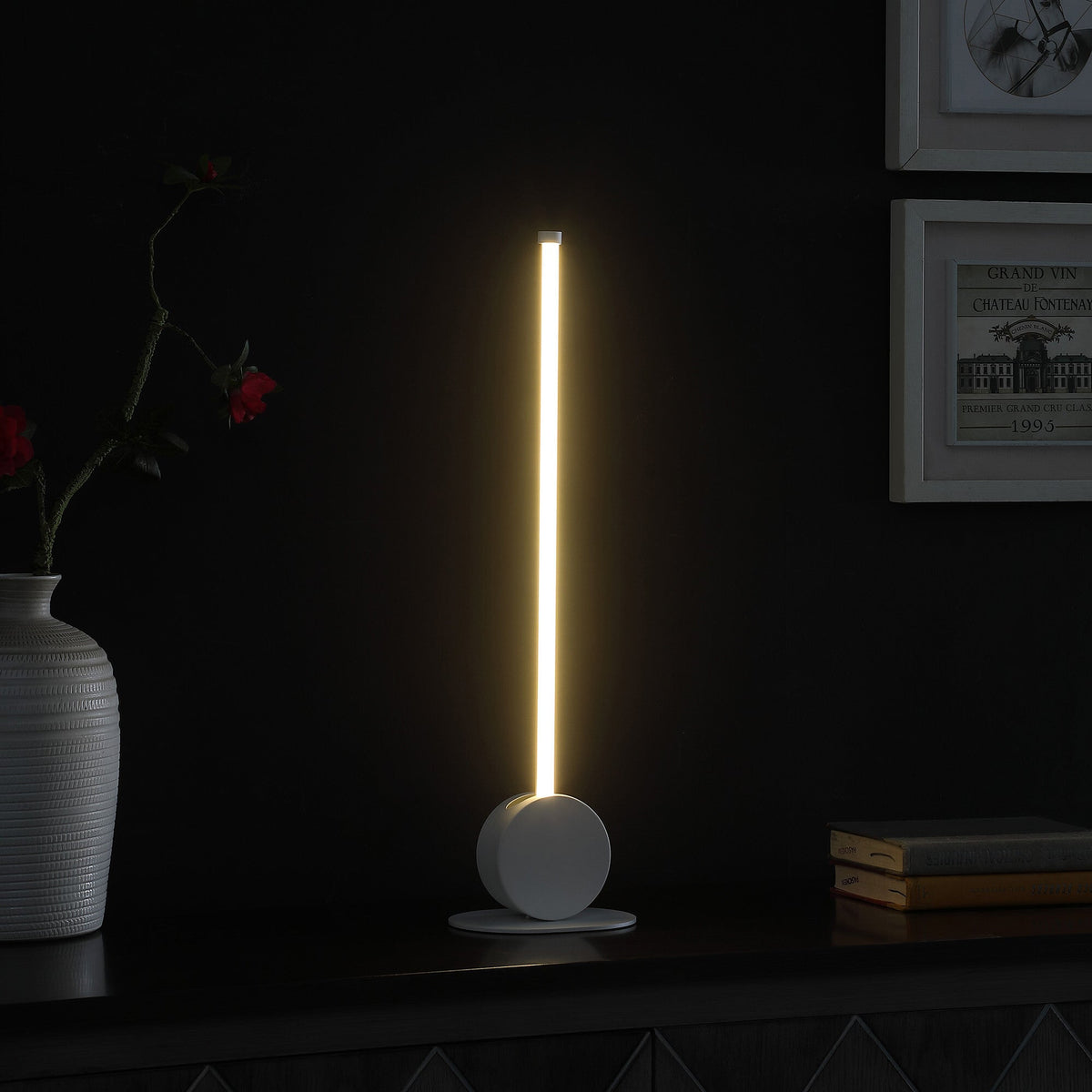 23" White Metal Leaning Stick LED Table Lamp W2B
