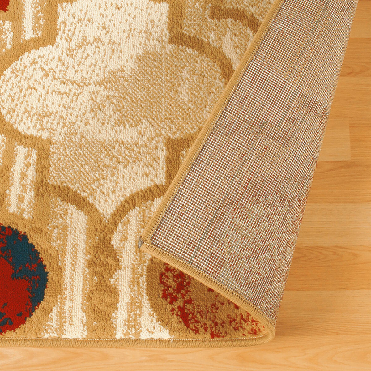 5' X 8' Beige Quatrefoil Power Loom Distressed Stain Resistant Area Rug W2B