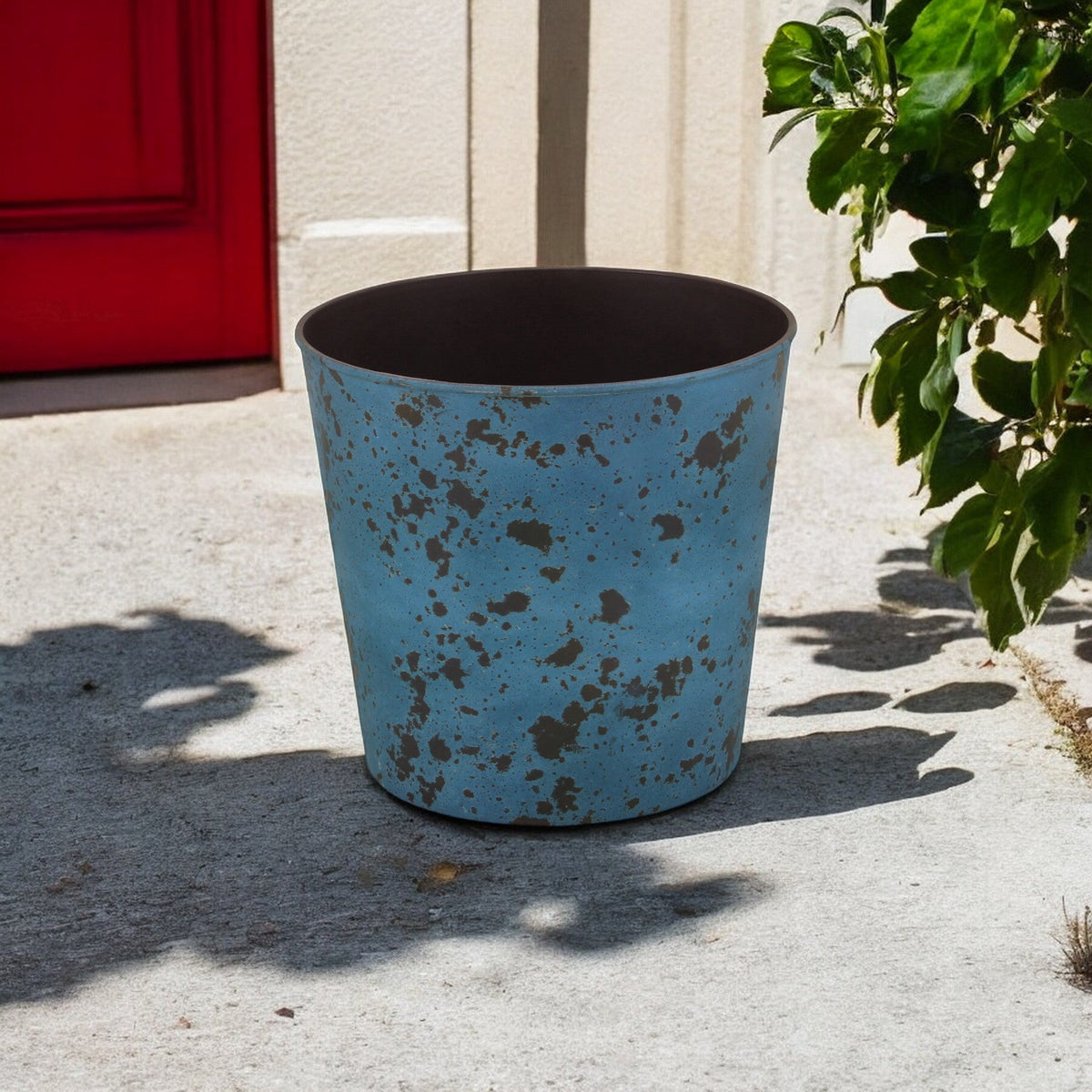 11" Blue Recycled Plastic Indoor Outdoor Round Pot Planter W2B