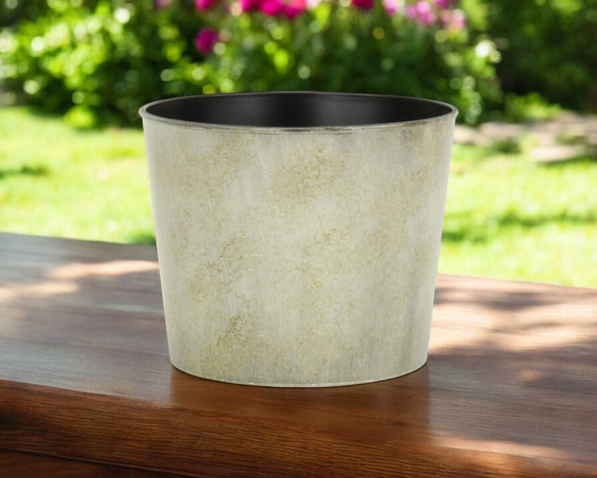 7" Gray Recycled Plastic Indoor Outdoor Round Pot Planter W2B