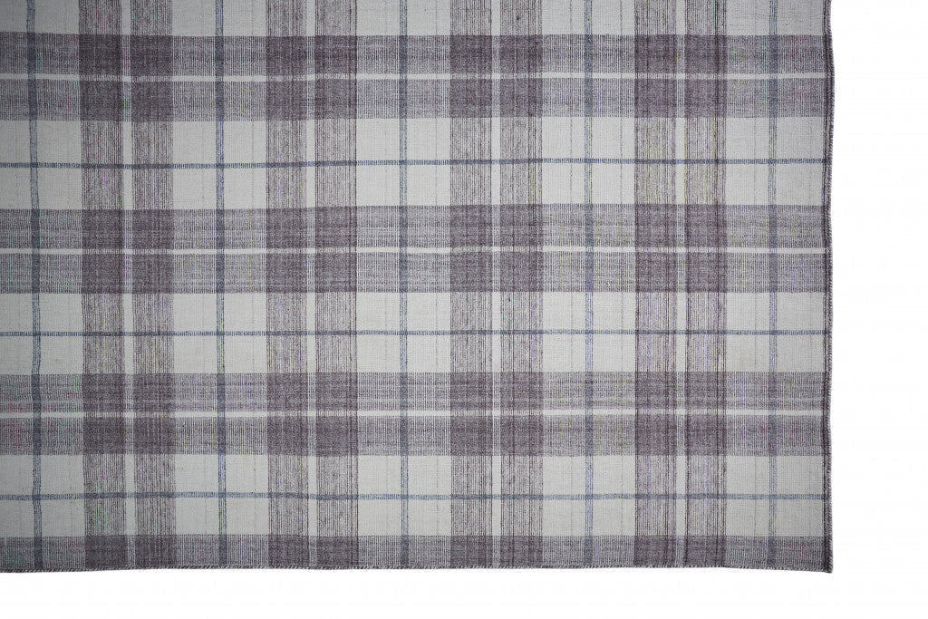 4' X 6' Gray Taupe And Ivory Abstract Hand Woven Stain Resistant Area Rug W2B