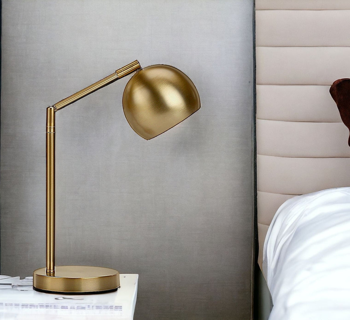 19" Gold Metal Round Table Lamp With Gold Dome Shade W2B