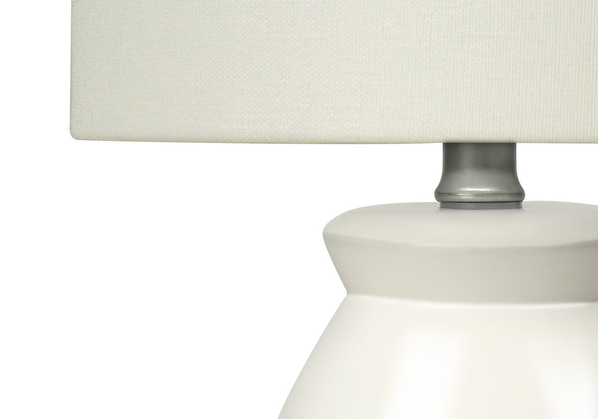 17" Cream Ceramic Geometric Table Lamp With Cream Drum Shade W2B