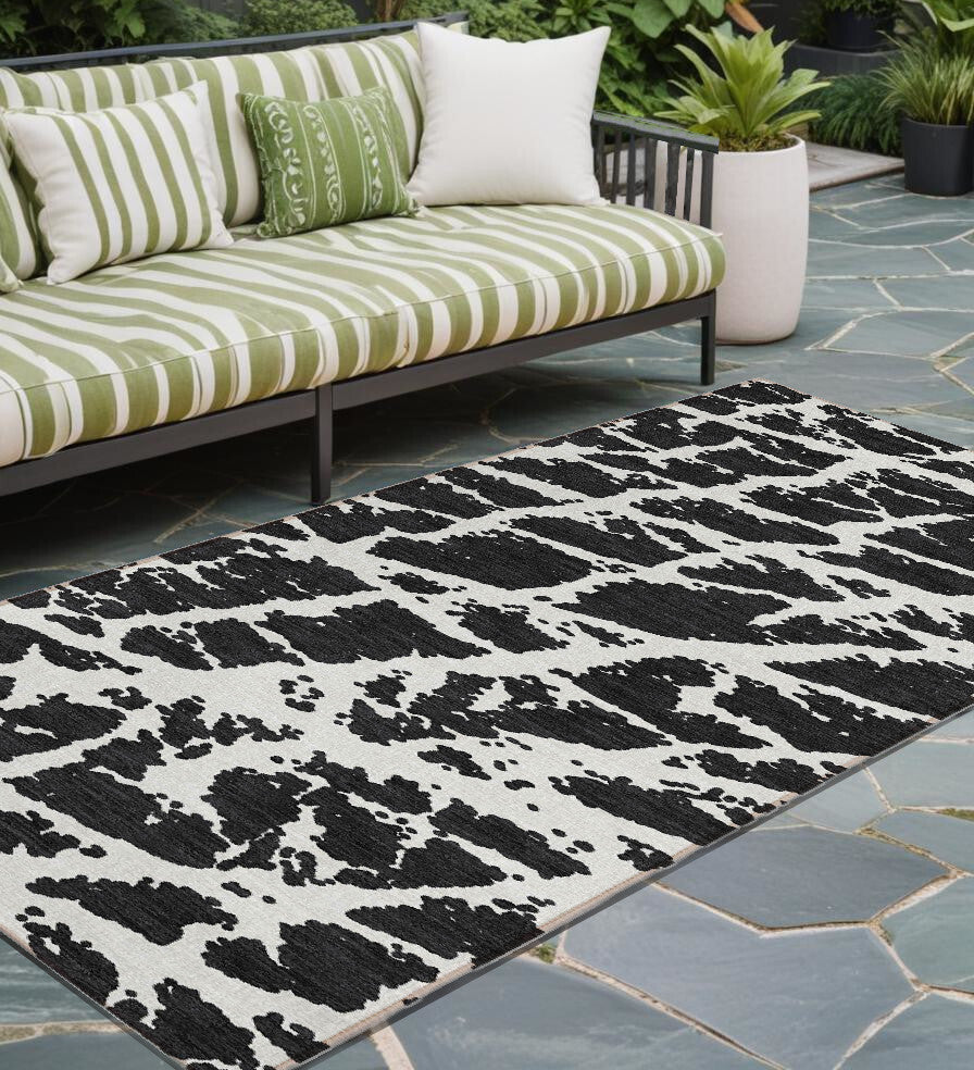 8' Runner Black and White Abstract Washable Non Skid Indoor Outdoor Runner Rug W2B