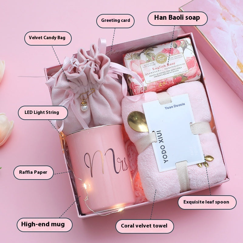 Gift Box For Mother's Day Wedding Favors CJD