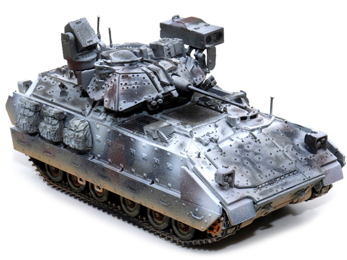 United States M2A3 Bradley IFV (Infantry Fighting Vehicle) Camouflage (Snowy Version) "NEO Dragon Armor" Series 1/72 Plastic Model by Dragon Models Dragon Models