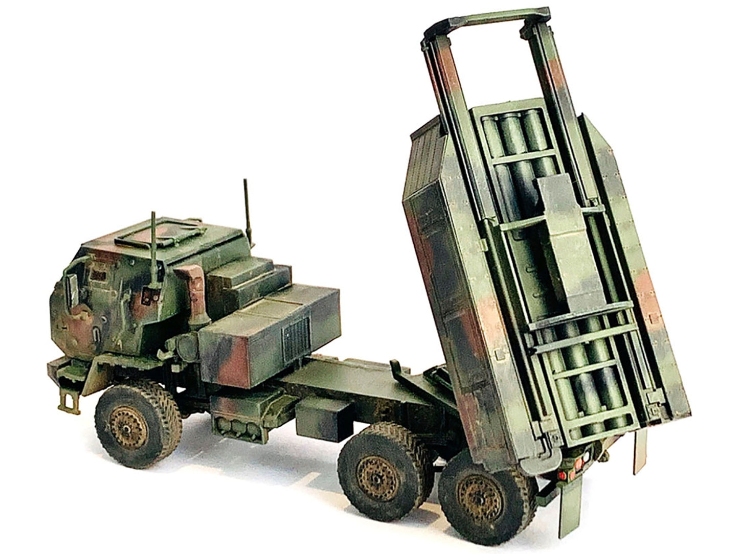 United States M142 High Mobility Artillery Rocket System (HIMARS) Green Camouflage "NEO Dragon Armor" Series 1/72 Plastic Model by Dragon Models