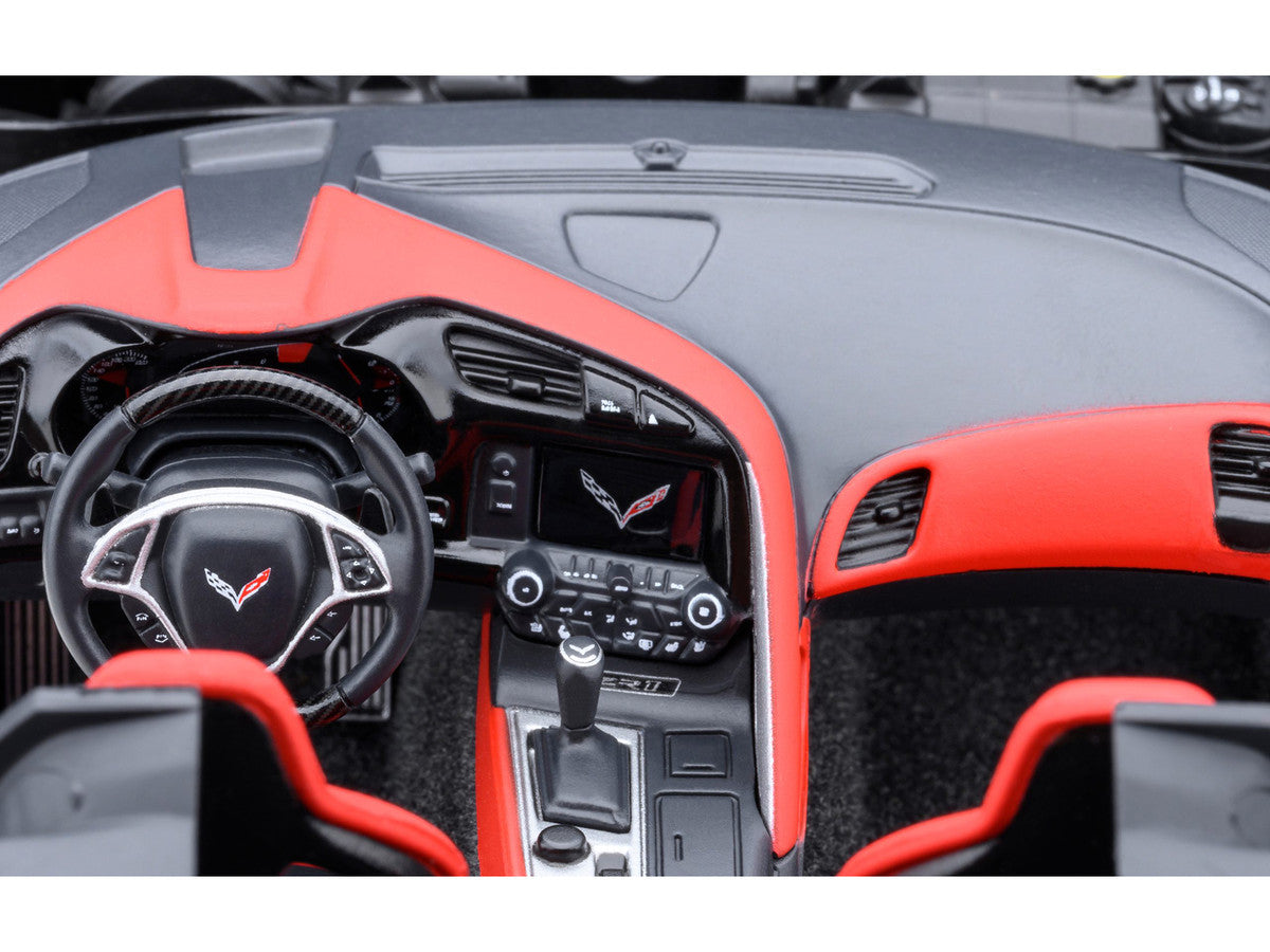 2019 Chevrolet Corvette C7 ZR1 Black with Carbon Top 1/18 Model Car by Autoart Autoart