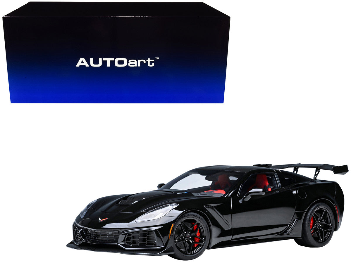 2019 Chevrolet Corvette C7 ZR1 Black with Carbon Top 1/18 Model Car by Autoart Autoart