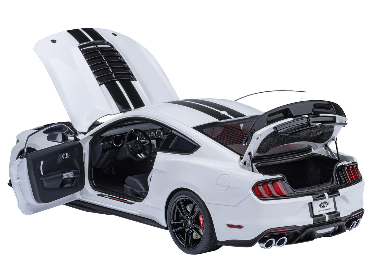 Ford Mustang Shelby GT500 Oxford White with Black Stripes 1/18 Model Car by Autoart Autoart
