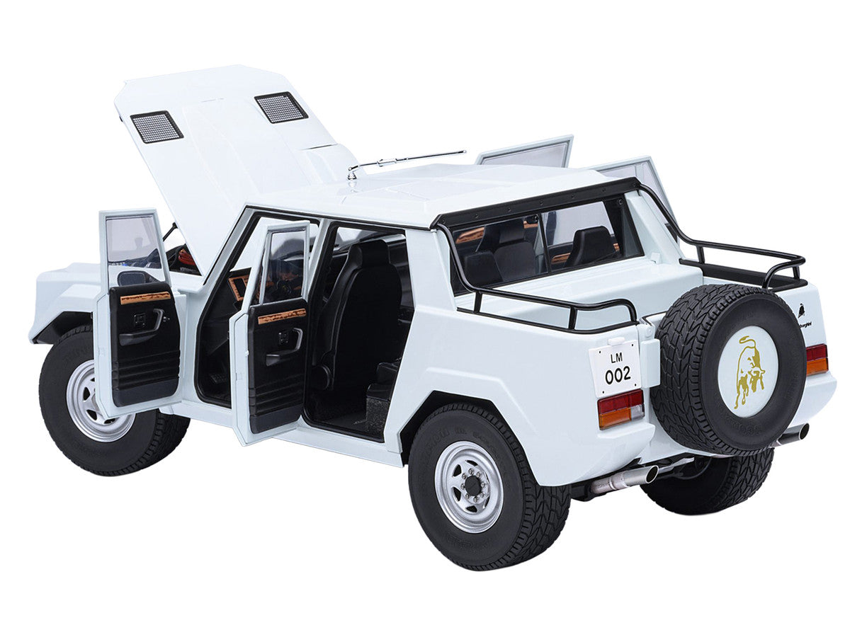Lamborghini LM002 Bianco Polo Park White 1/18 Model Car by Autoart Autoart