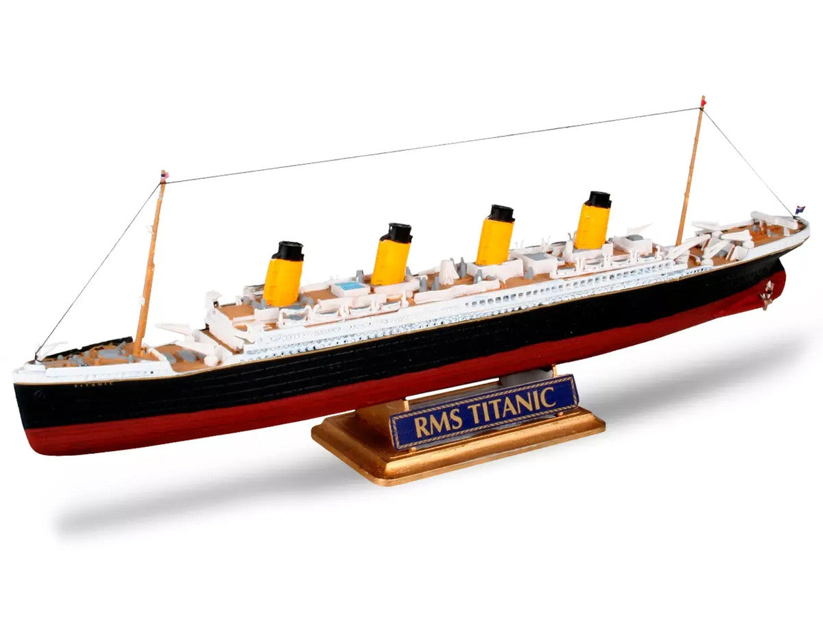 Level 4 Model Kit R.M.S. Titanic All-Included Kit 1/1200 Scale Model by Revell Revell