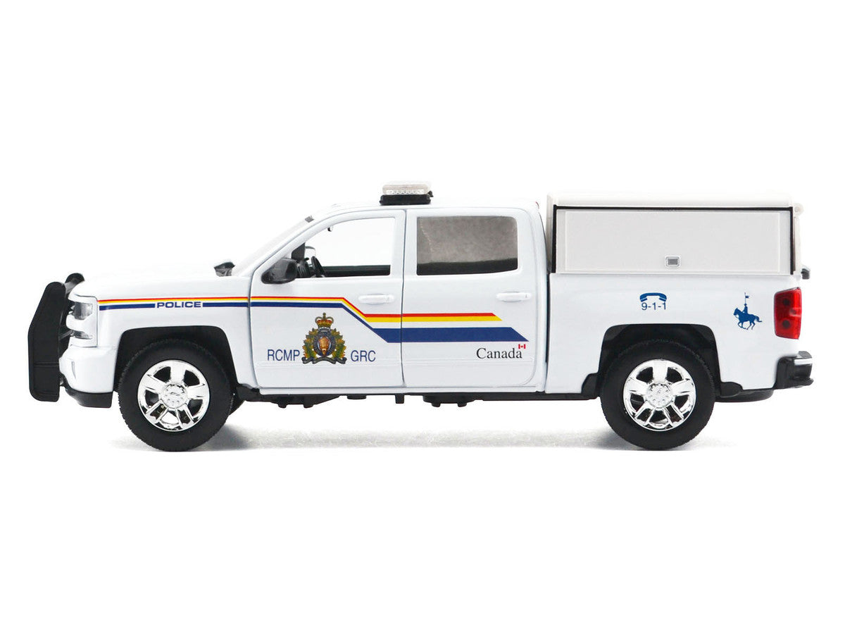 2017 Chevrolet Silverado 1500 LT Z71 Crew Cab Pickup Truck with Camper Box "Royal Canadian Mounted Police" White "Law Enforcement and Public Service" Series 1/27 Diecast Model Car by Motormax Motormax