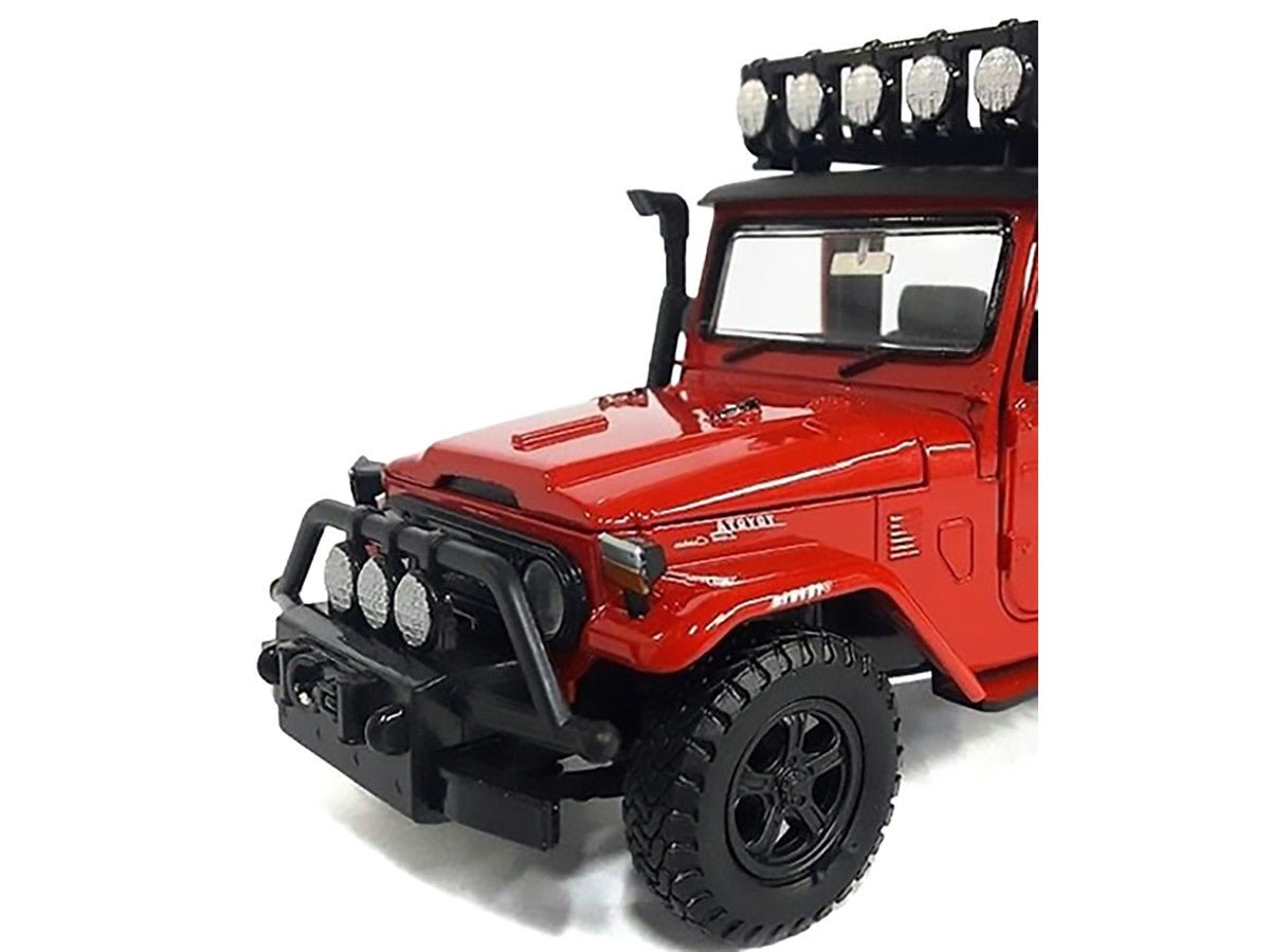 Toyota FJ40 Land Cruiser Red "4x4 Overlanders" Series 1/24 Diecast Model Car by Motormax Motormax