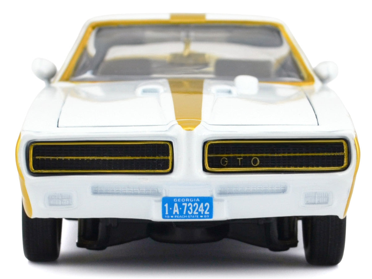1969 Pontiac GTO Judge White Metallic with Gold Stripes "Luxe Legends" Series 1/24 Diecast Model Car by Motormax Motormax