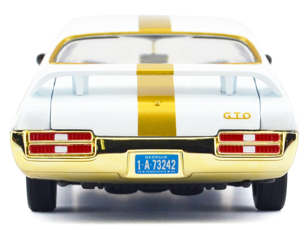 1969 Pontiac GTO Judge White Metallic with Gold Stripes "Luxe Legends" Series 1/24 Diecast Model Car by Motormax Motormax