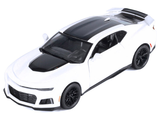 2017 Chevrolet Camaro ZL1 White 1/24 Diecast Model Car by Motormax-1