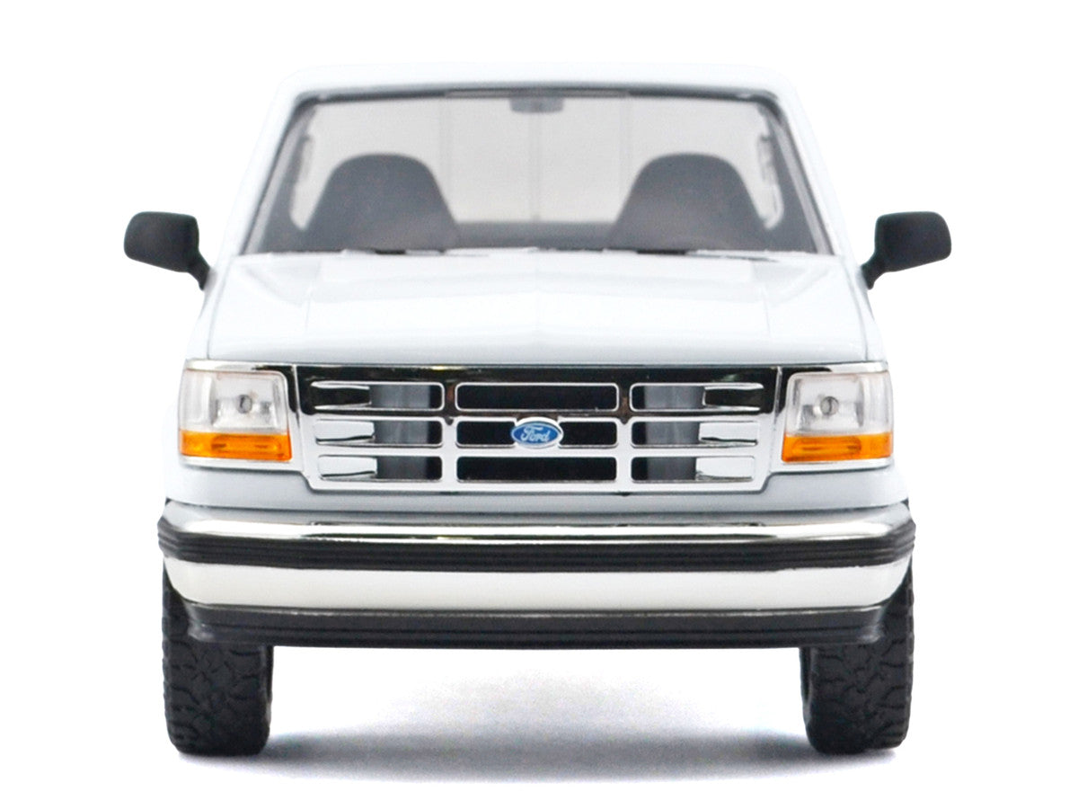 1993 Ford F-150 XLT Pickup Truck White "Timeless Legends" Series 1/24 Diecast Model Car by Motormax Motormax