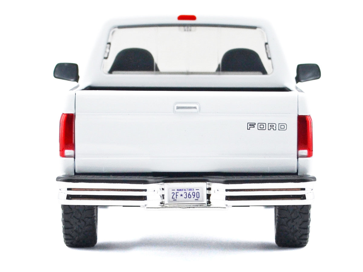 1993 Ford F-150 XLT Pickup Truck White "Timeless Legends" Series 1/24 Diecast Model Car by Motormax Motormax