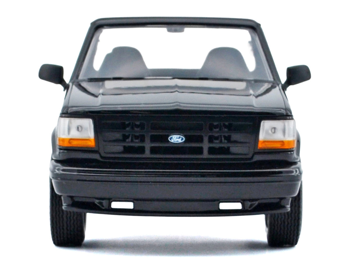 1993 Ford F-150 SVT Lightning Pickup Truck Black "Maxx Design" Series 1/24 Diecast Model Car by Motormax Motormax