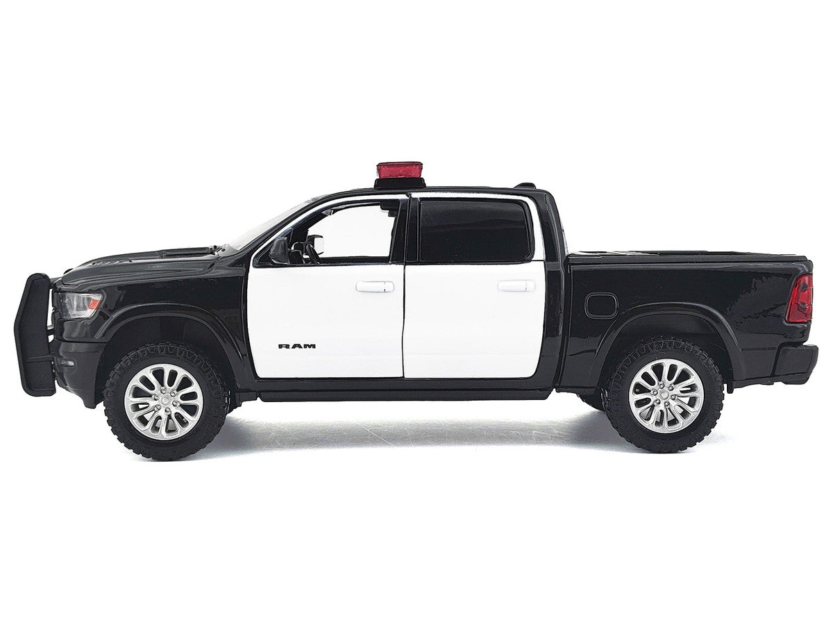 2019 RAM 1500 Laramie Crew Cab Pickup Truck Black and White with Flashing Light Bar and Front and Rear Lights and Sounds 1/27 Diecast Model Car by Motormax Motormax