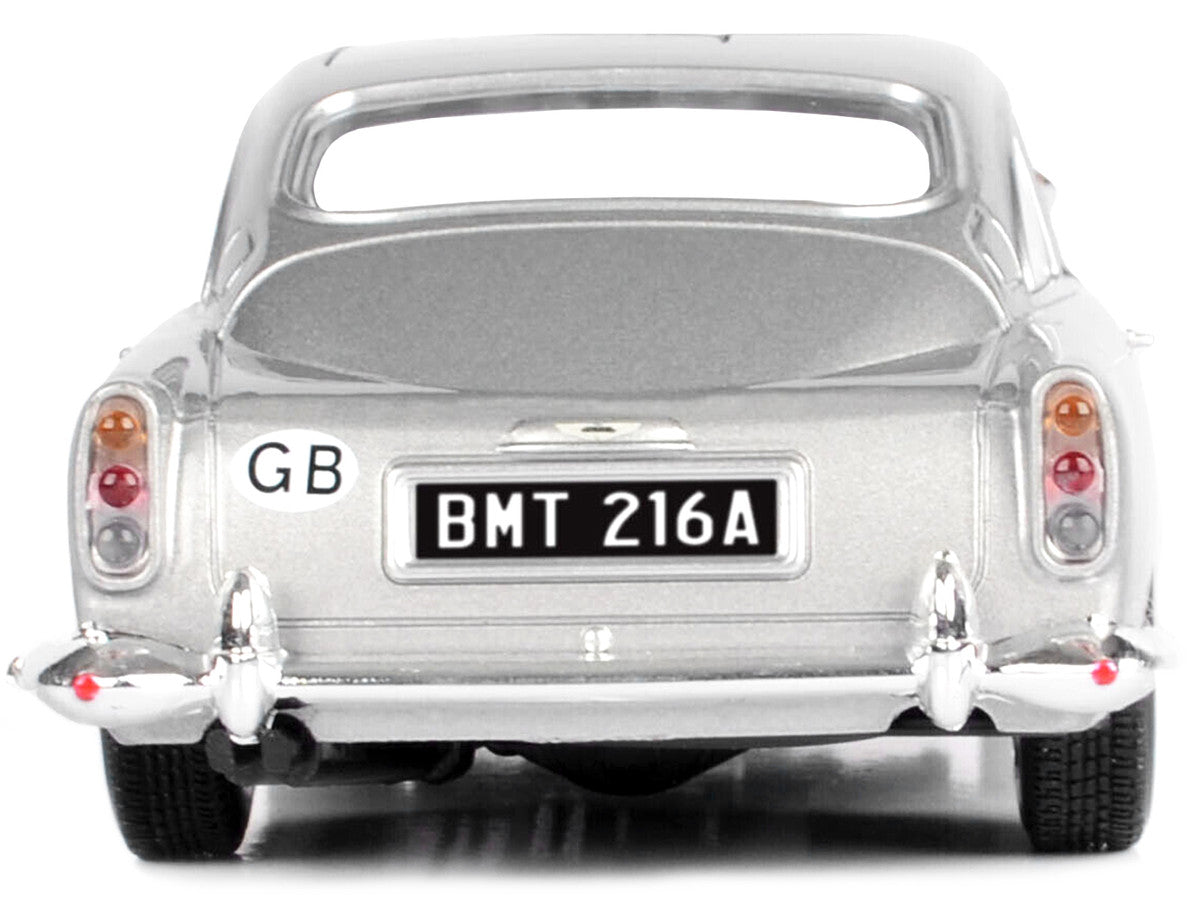 Aston Martin DB5 RHD (Right Hand Drive) Silver Metallic James Bond 007 "Goldfinger" (1964) Movie "James Bond Collection" Series 1/24 Diecast Model Car by Motormax Motormax
