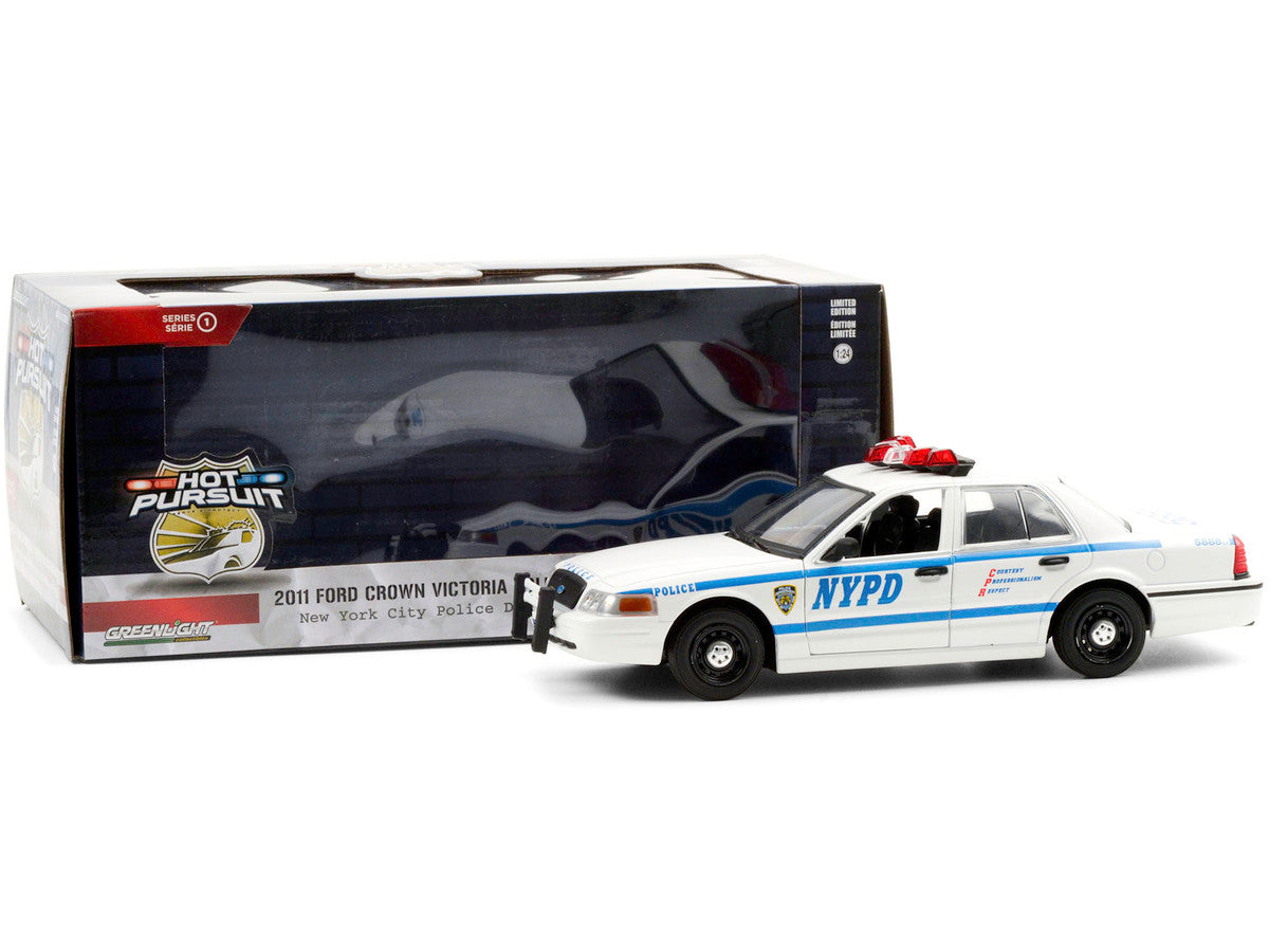 2011 Ford Crown Victoria Police Interceptor "New York City Police Department" (NYPD) White "Hot Pursuit" Series 1/24 Diecast Model Car by Greenlight Greenlight