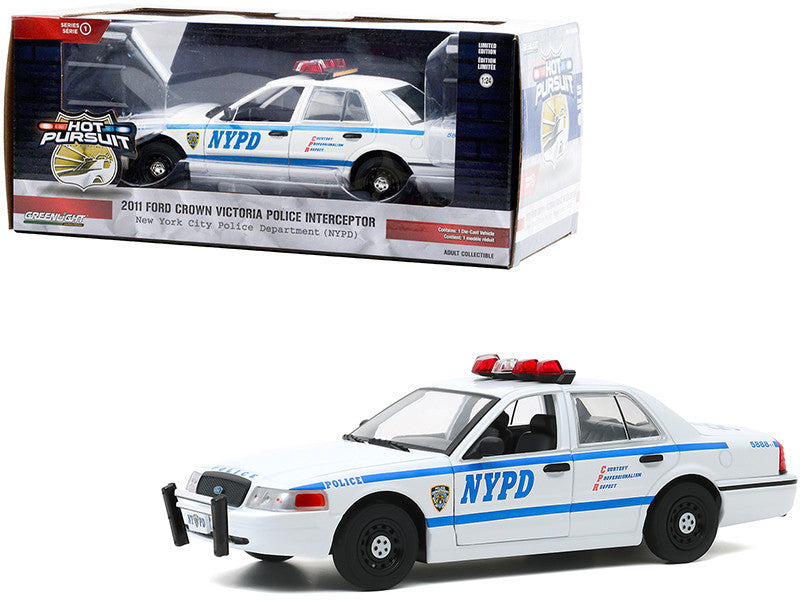 2011 Ford Crown Victoria Police Interceptor "New York City Police Department" (NYPD) White "Hot Pursuit" Series 1/24 Diecast Model Car by Greenlight Greenlight
