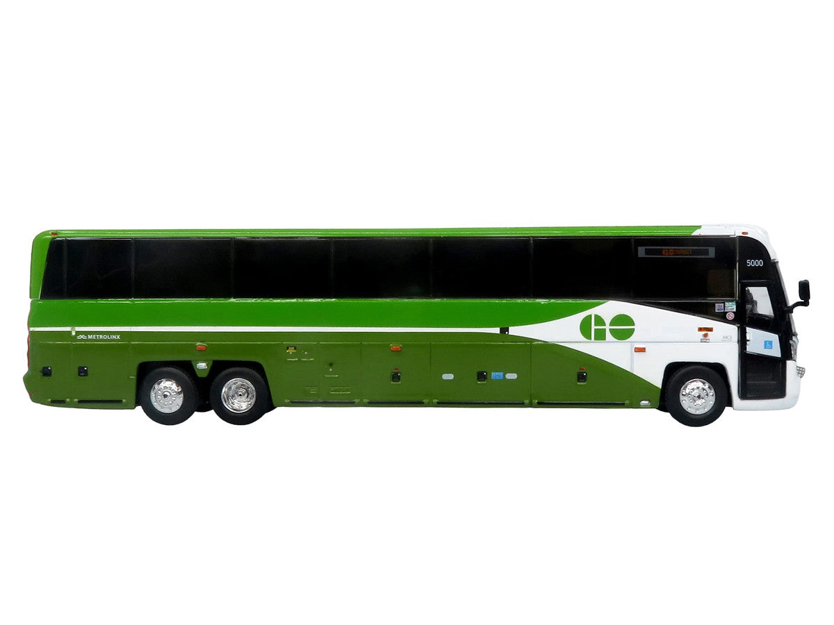 MCI D4520 Commuter Coach Bus "GO Transit" Green and White "The Bus & Motorcoach Collection" Limited Edition to 504 pieces Worldwide 1/87 (HO) Scale Diecast Model by Iconic Replicas Iconic Replicas