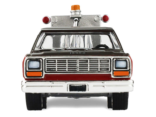 1983 Dodge Ram D-100 Royal SE Tow Truck with Drop-In Tow Hook "Hobby Shop Auto Mechanic" Brown and Red with Work Lights "The Hobby Shop" Series 17 1/64 Diecast Model Car by Greenlight Greenlight