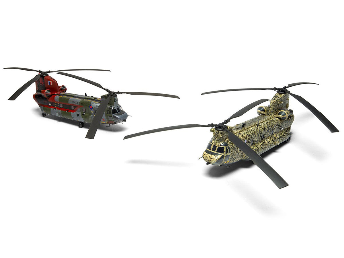 Level 3 Model Kit Boeing Chinook HC.1 (Late Production) Helicopter with 2 Scheme Options 1/72 Plastic Model Kit by Airfix Airfix