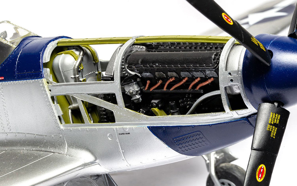 Level 4 Model Kit North American P-51D Mustang Aircraft with 2 Scheme Options 1/24 Plastic Model Kit by Airfix-3
