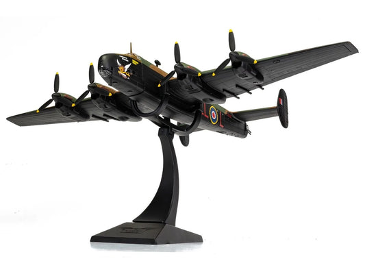 Handley Page Halifax MkV Bomber Aircraft "DK186 London’s Revenge - L for Lana No. 427 Squadron RAF Leeming" (1943) Royal Canadian Air Force "The Aviation Archive" Series 1/72 Diecast Model by Corgi-0