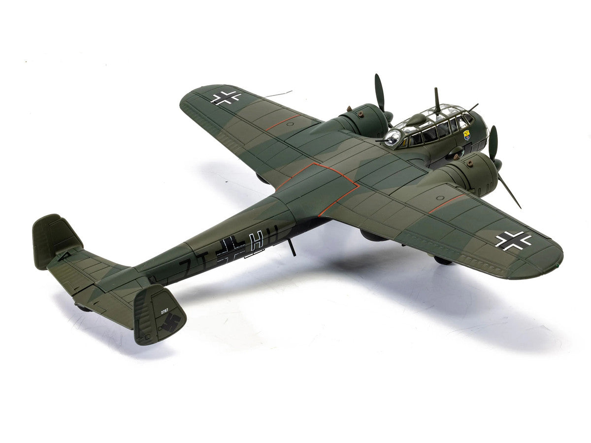 Dornier Do 17Z-5 Aircraft "7T+HH W.Nr.2787 KGR.606 Lannion France" (1940) German Luftwaffe "The Aviation Archive" Series 1/72 Diecast Model Car by Corgi Corgi