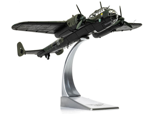 Dornier Do 17Z-5 Aircraft "7T+HH W.Nr.2787 KGR.606 Lannion France" (1940) German Luftwaffe "The Aviation Archive" Series 1/72 Diecast Model Car by Corgi Corgi