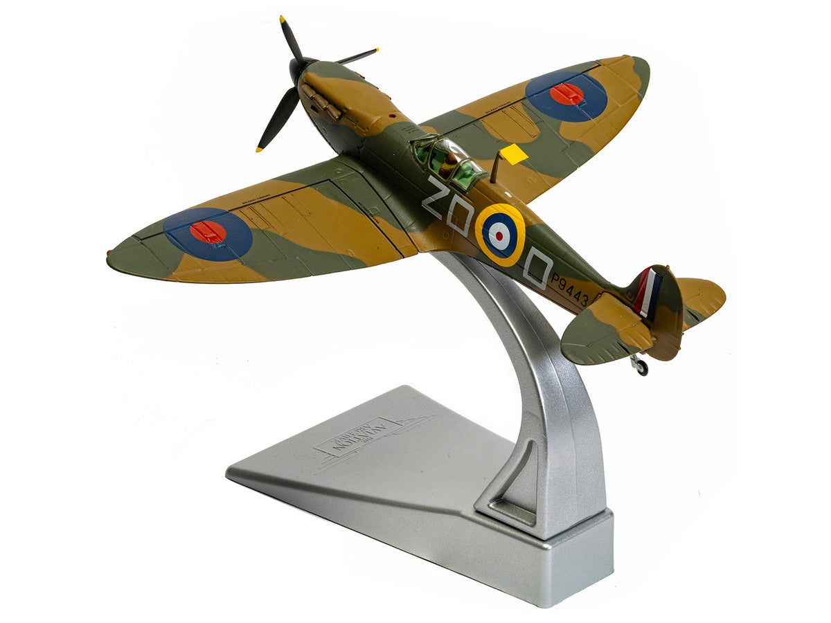 Supermarine Spitfire MkI Fighter Aircraft "P9443 ZD-D Flight Lieutenant Douglas Bader No. 222 Squadron Battle of Britain" (1940) Royal Air Force "The Aviation Archive" Series 1/72 Diecast Model by Corgi-1